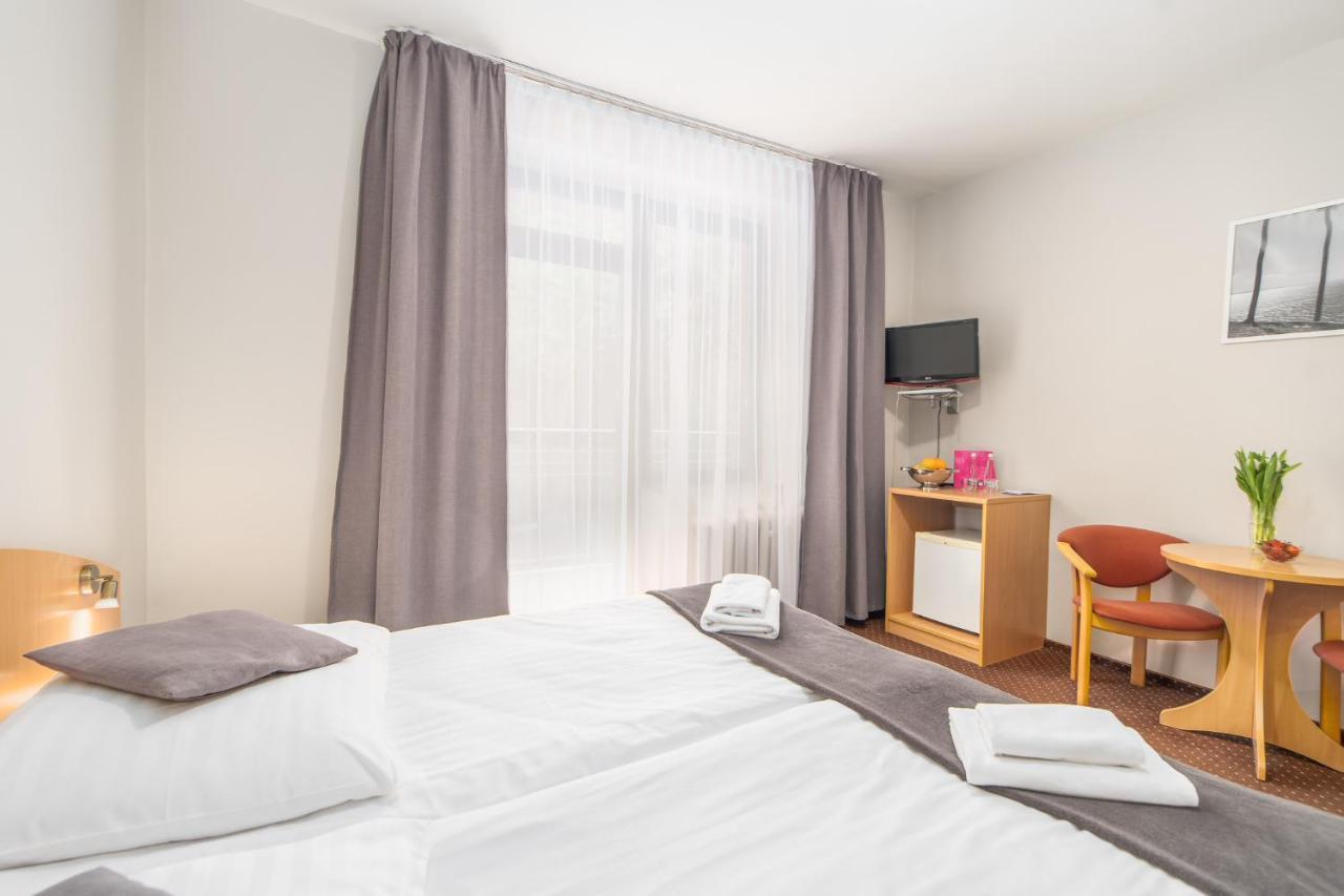 Seapark Hotel Wellness & Spa โควอบเซก ภายนอก รูปภาพ