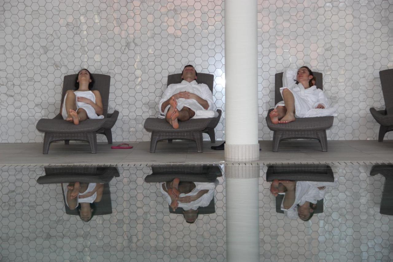 Seapark Hotel Wellness & Spa โควอบเซก ภายนอก รูปภาพ