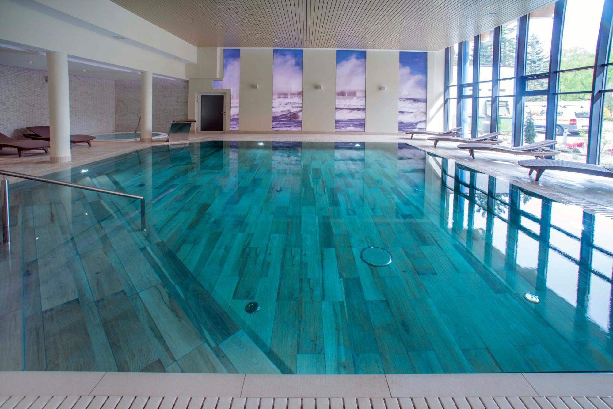 Seapark Hotel Wellness & Spa โควอบเซก ภายนอก รูปภาพ