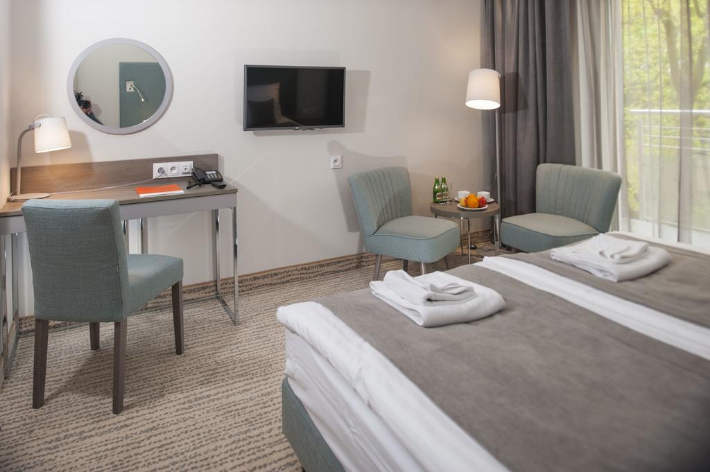 Seapark Hotel Wellness & Spa โควอบเซก ภายนอก รูปภาพ
